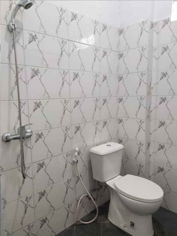 dijual kost margonda pondok cina