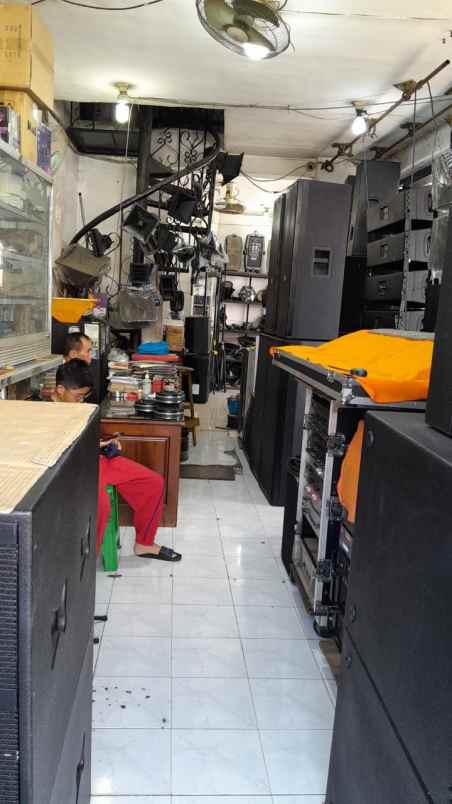 dijual ruko gudang kantor genteng besar