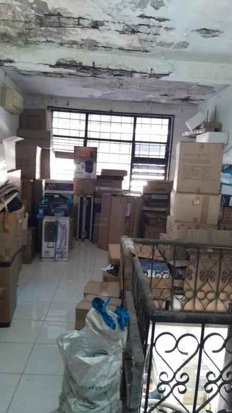 dijual ruko gudang kantor genteng besar