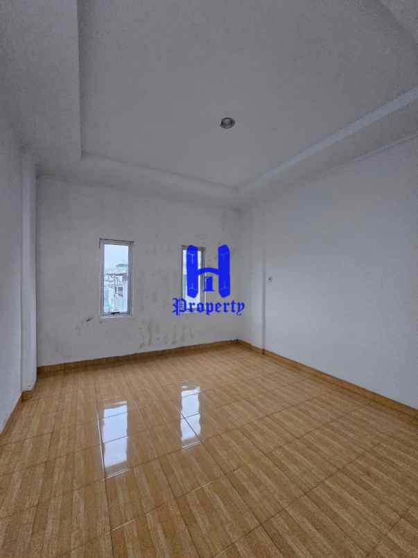 dijual ruko gudang kantor jalan danau lau kawar