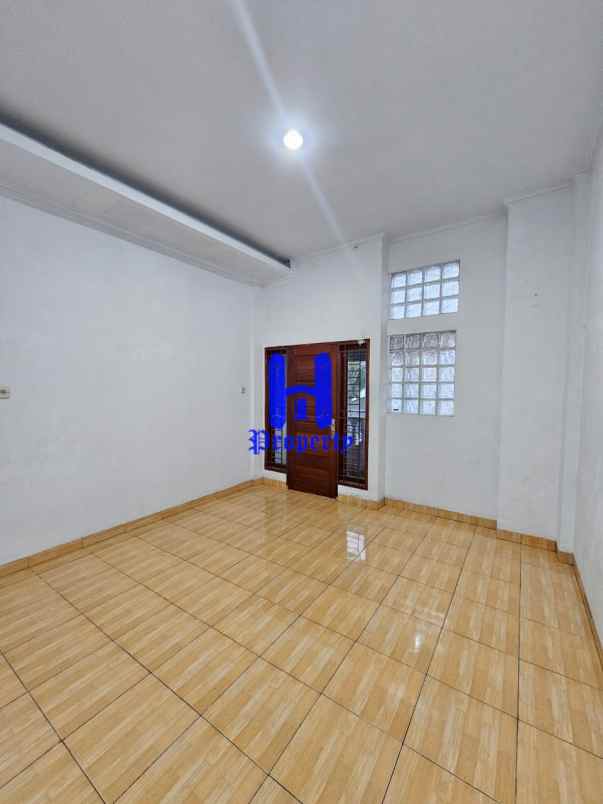 dijual ruko gudang kantor jalan danau lau kawar