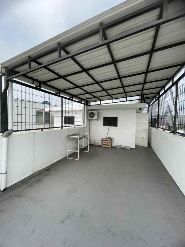 dijual ruko gudang kantor jl aries utama rt 13 rw 3