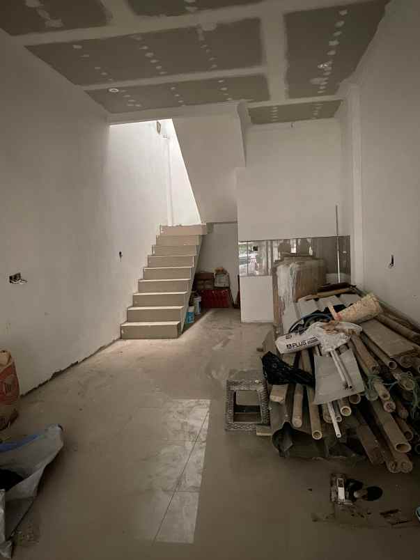 dijual ruko gudang kantor jl peta babakan tarogong