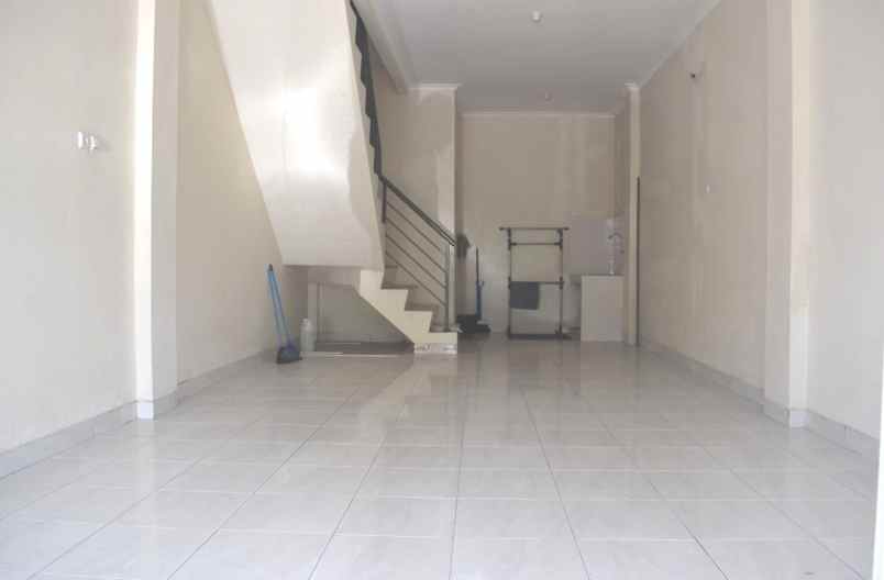 dijual ruko gudang kantor pasar modern kota harapan