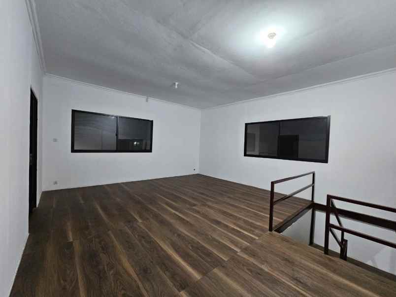 dijual ruko gudang kantor raya pelem watu