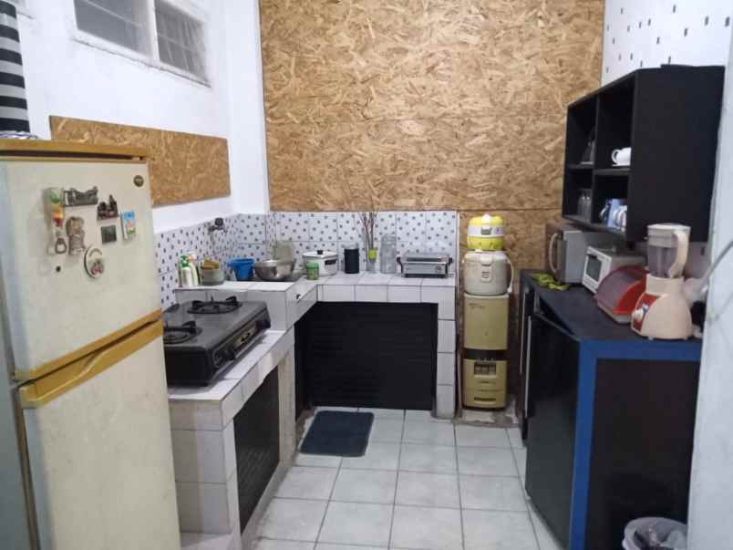 dijual rumah 1 6m daerah karasak ii astanaanyar