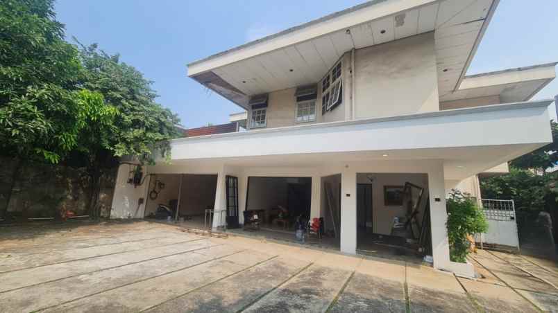 dijual rumah 2 lantai petamburan jakarta pusat