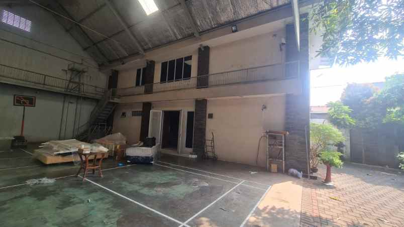 dijual rumah 2 lantai petamburan jakarta pusat