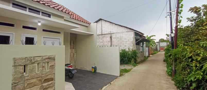 dijual rumah 200 jutaan di kota depok