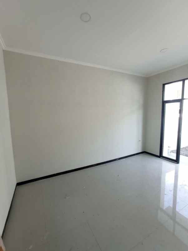 dijual rumah alana wisma indah surabaya
