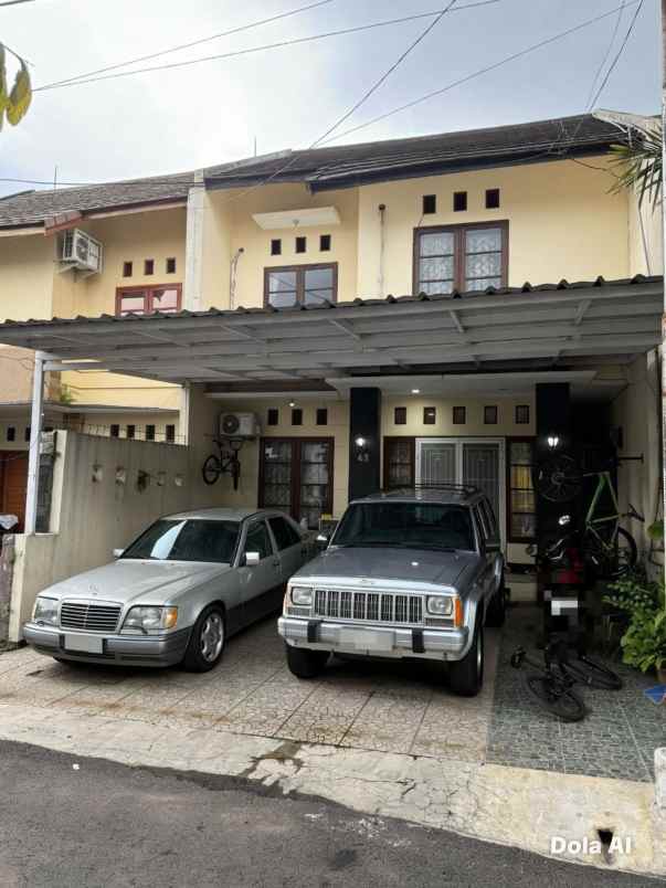 dijual rumah antapani