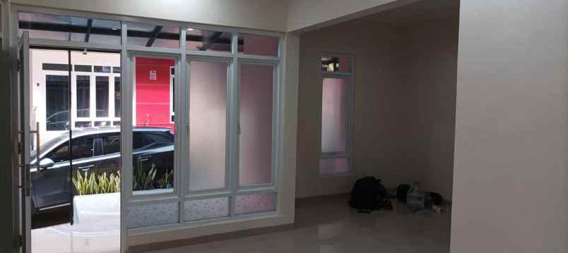 dijual rumah bagus bawah pasaran dekat pemkot cimahi