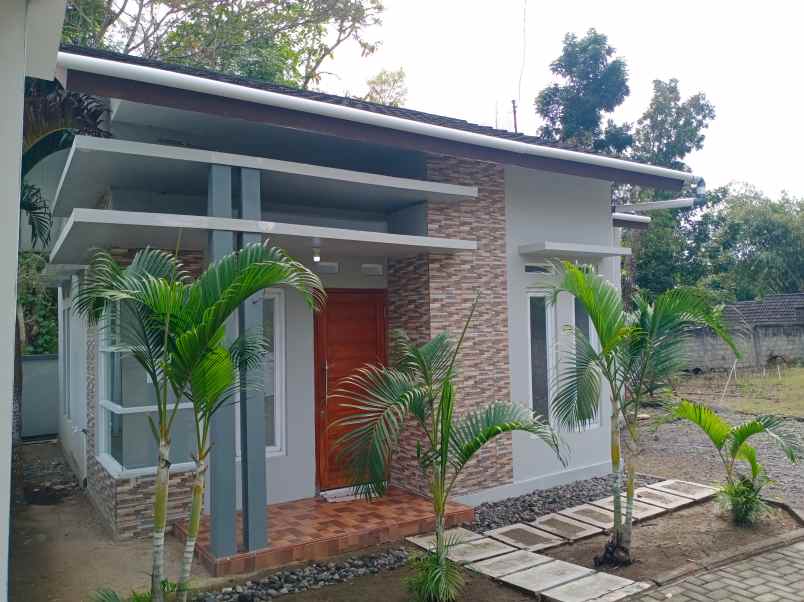 dijual rumah bangunjiwo kasihan bantul