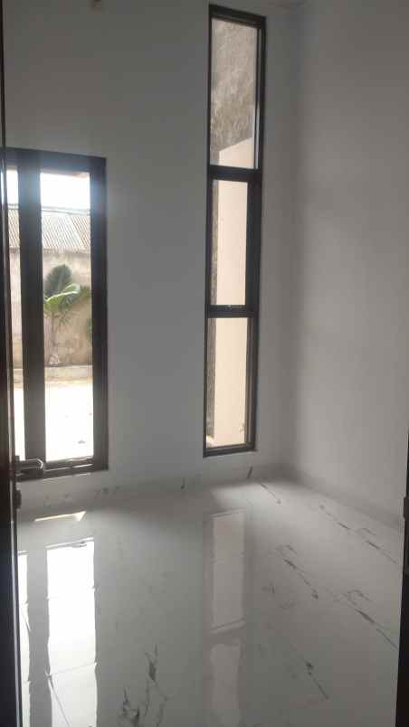 dijual rumah baru bagus dekat mall pesona scuare depok