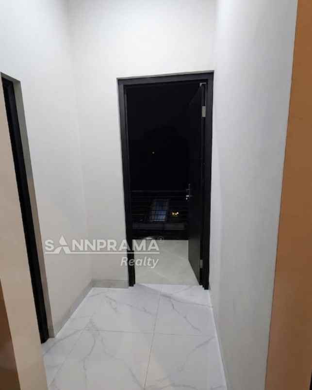 dijual rumah baru di perumnas beji depok