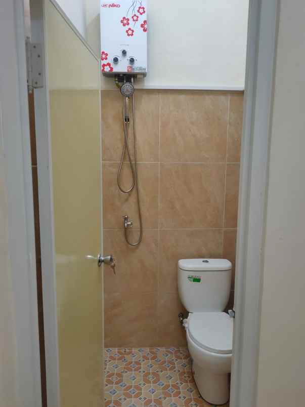 dijual rumah baru lokasi asrikaton malang