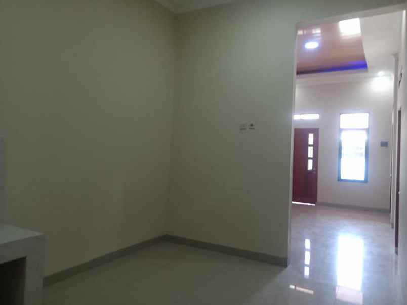 dijual rumah baru minimalis