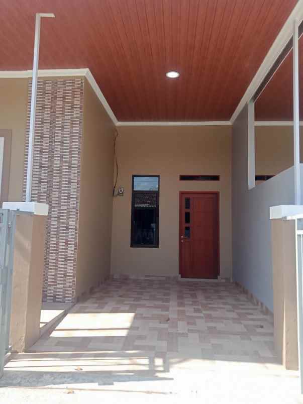 dijual rumah baru minimalis