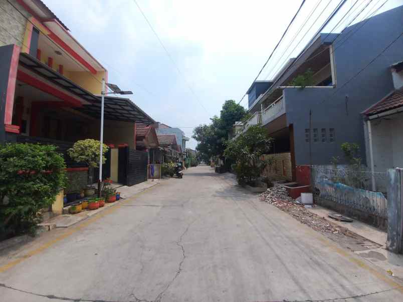 dijual rumah bintang metropole