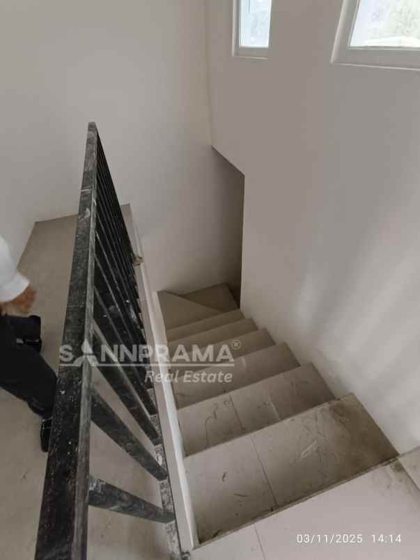 dijual rumah bojongsari lama