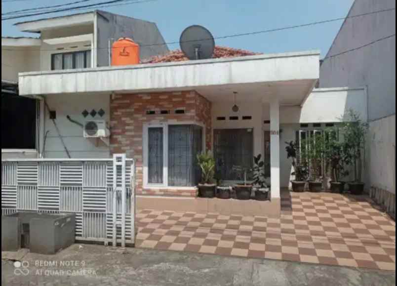 dijual rumah bu karang tengah ciledug tangerang