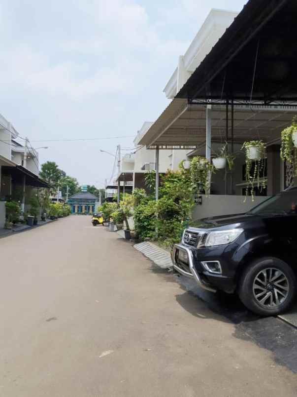 dijual rumah bukit pratama residence