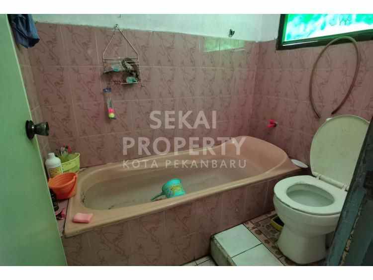 dijual rumah bulatan daerah jl melur sukajadi