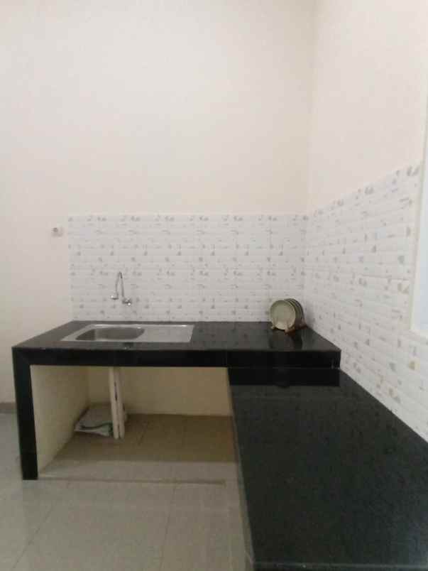 dijual rumah bumi anggrek bekasi