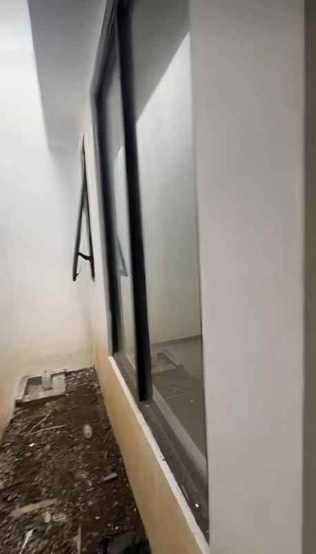 dijual rumah cemorokandang