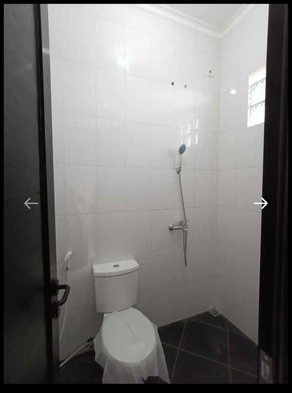 dijual rumah cihanjuang