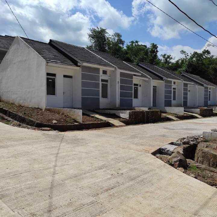 dijual rumah cikancung