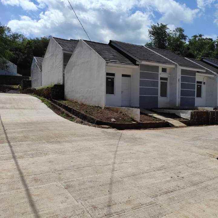 dijual rumah cikancung