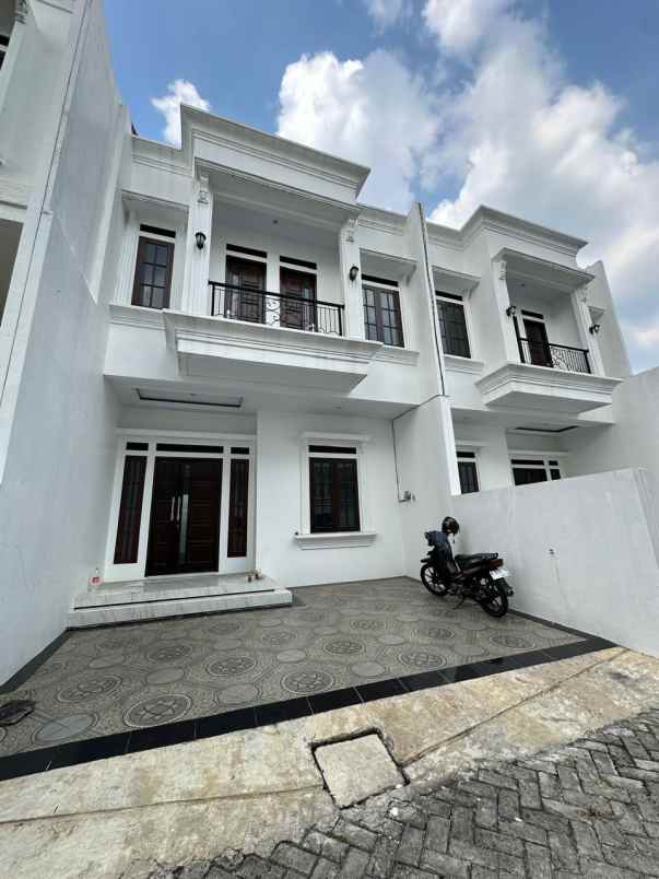 dijual rumah cilandak jakarta selatan