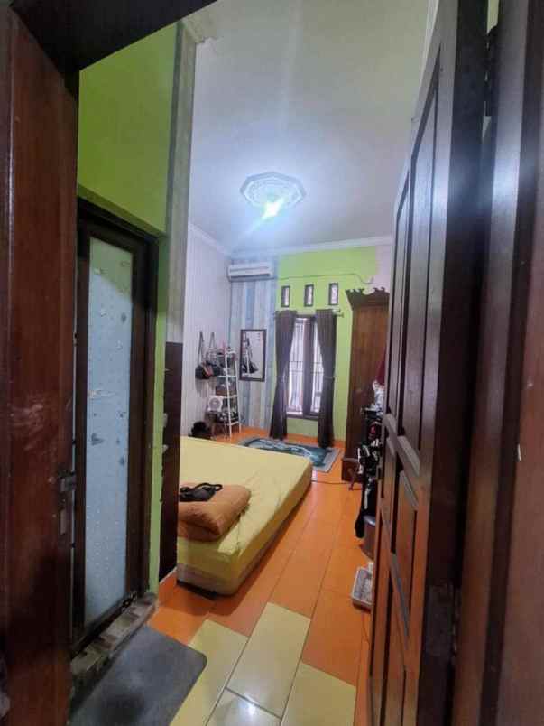 dijual rumah cipayung