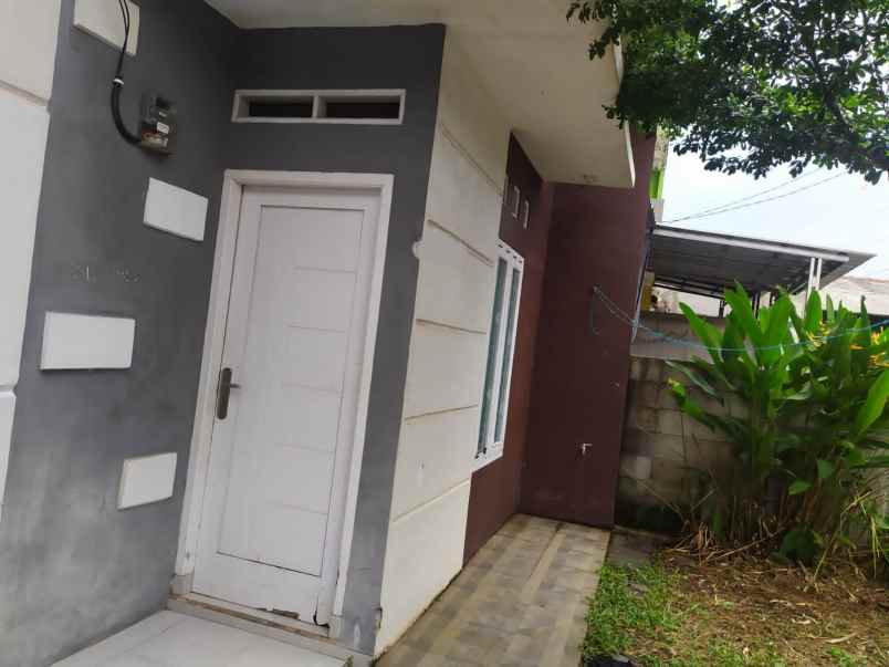 dijual rumah cipayung depok