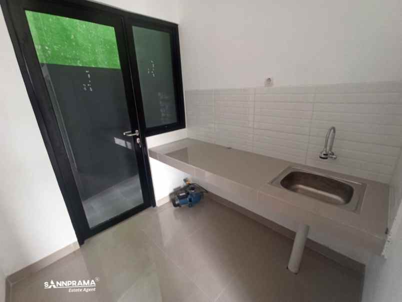 dijual rumah cipayung royal resdence