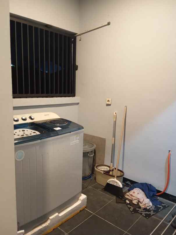 dijual rumah cisasawi cihanjuang