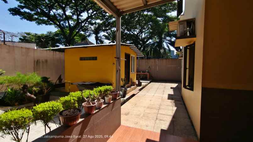 dijual rumah citra grand blok e