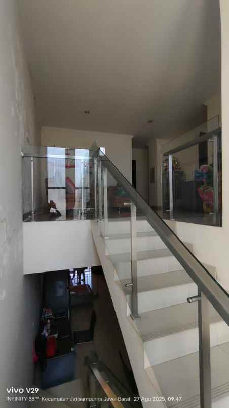 dijual rumah citra grand blok e
