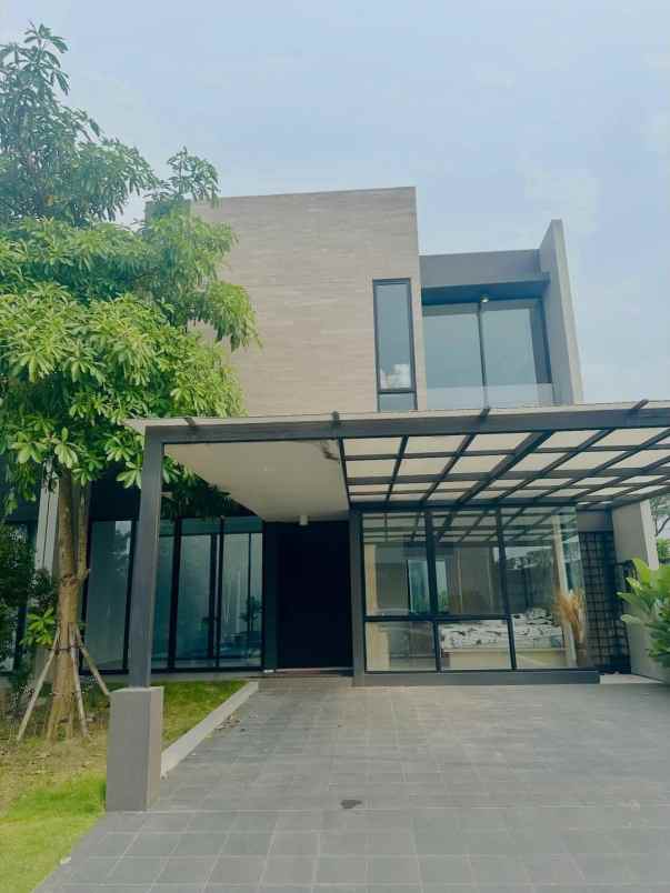 dijual rumah citraland lontar lakarsantri