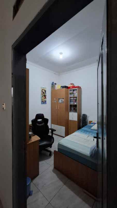 dijual rumah ciwaruga