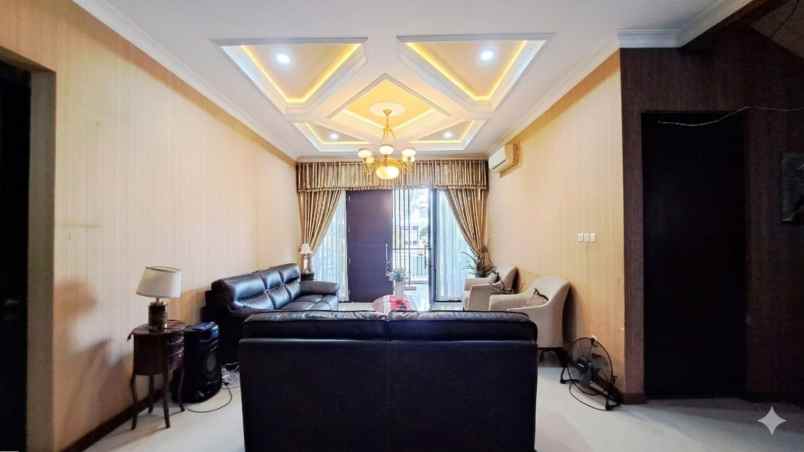 dijual rumah cluster asia tropis kota