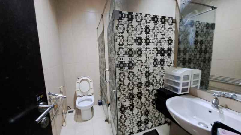 dijual rumah cluster asia tropis kota