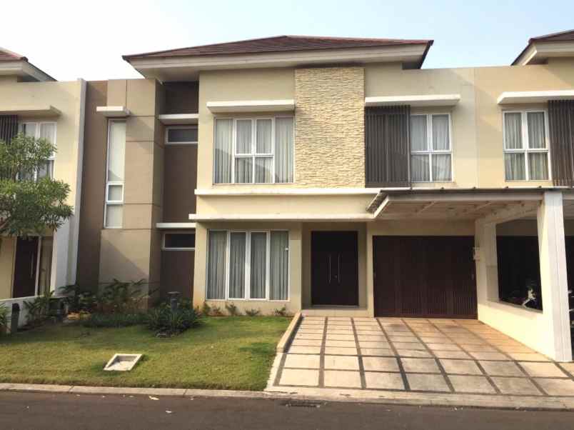 dijual rumah cluster dbanyan jgc