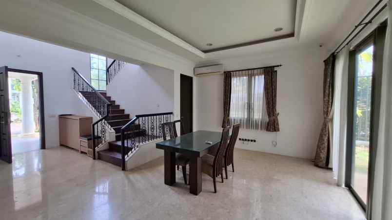 dijual rumah cluster jadeite