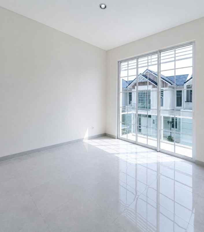 dijual rumah cluster lavon lavisa