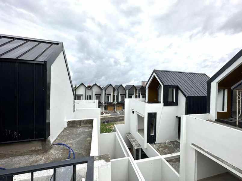 dijual rumah cluster mahakam jgc