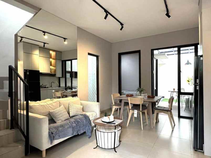 dijual rumah cluster mahakam jgc