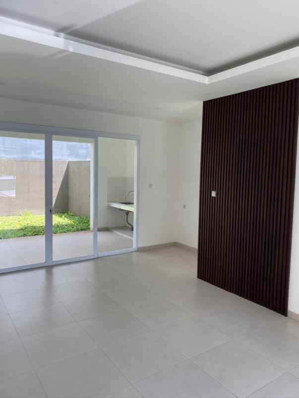 dijual rumah cluster mustika residence
