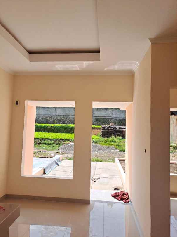 dijual rumah cluster permata setiabudi